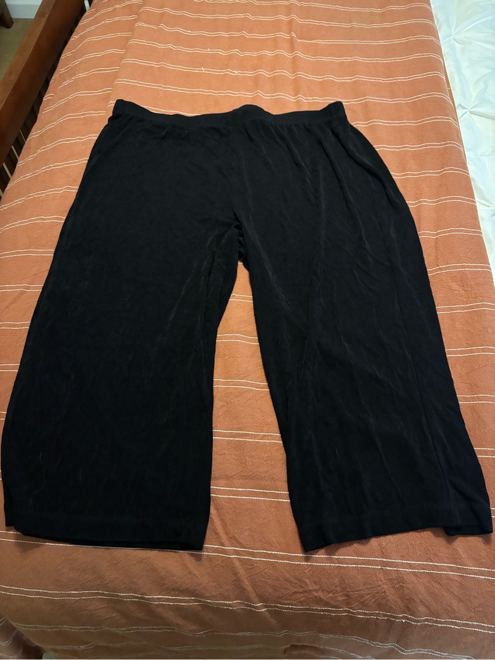 Chico's Travelers Black Capris